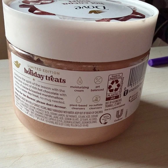 Dove Hot Cocoa Swirl Body Scrub - Brown - Picture 3 of 3